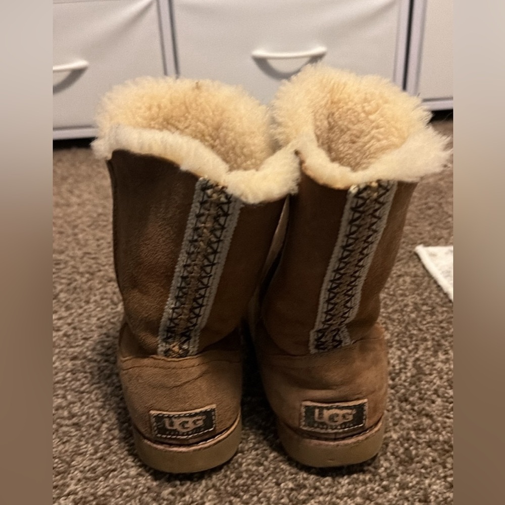 UGG winter boots women’s size 9
